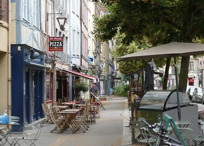 Jardin De L'hotel De Rouen
